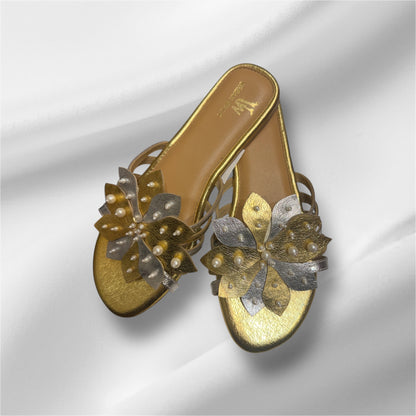 Pearl Flower Flat