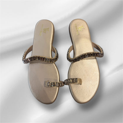 Twisted Curve Flats