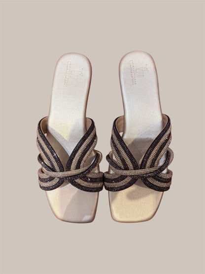Black & Gold Twisted Heel