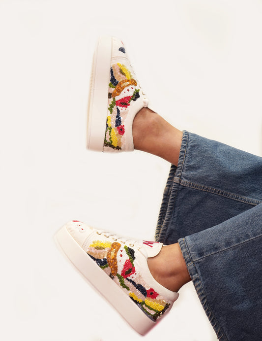 White Bloom Embroidery Sneakers