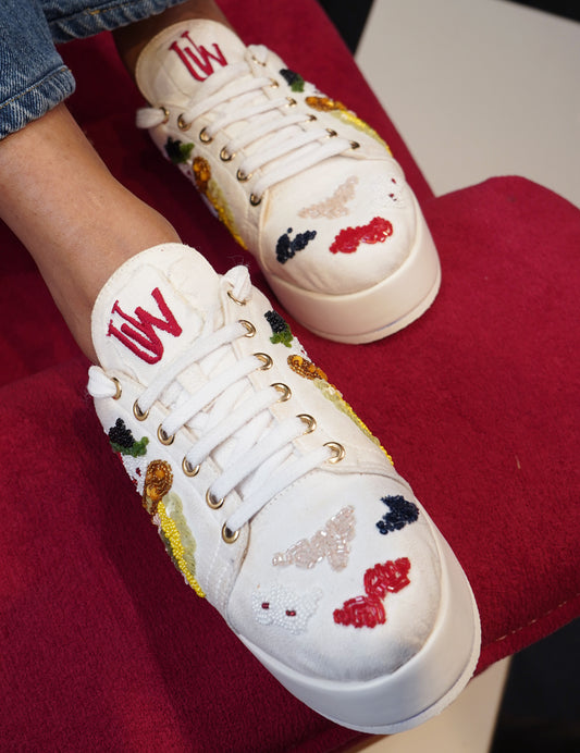 White Bloom Embroidery Sneakers