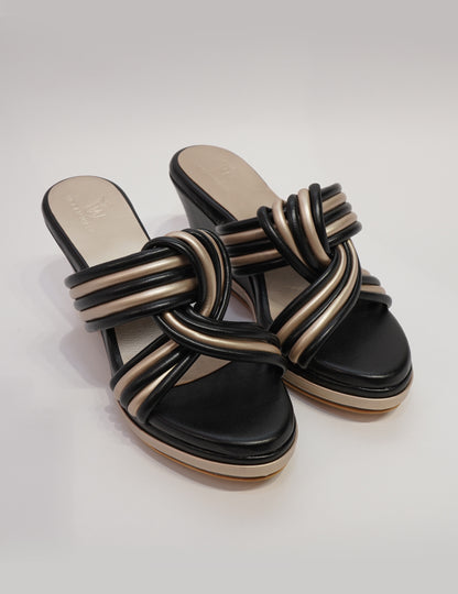 Noir Twist Platform
